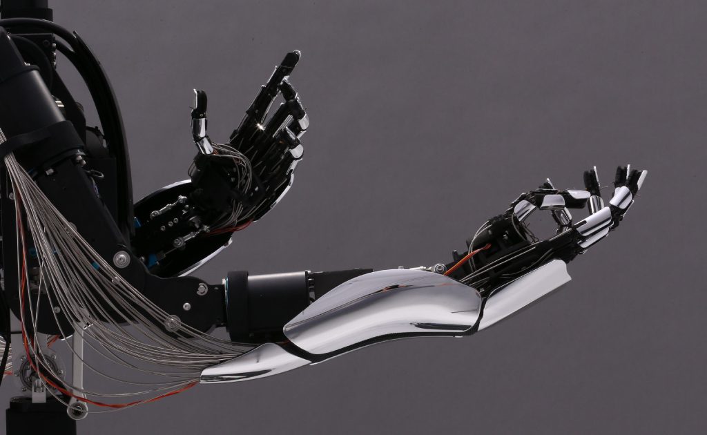 世界初のパワフルかつ器用な手を持つアバターロボット Meltant A を発表 Meltin Mmi
